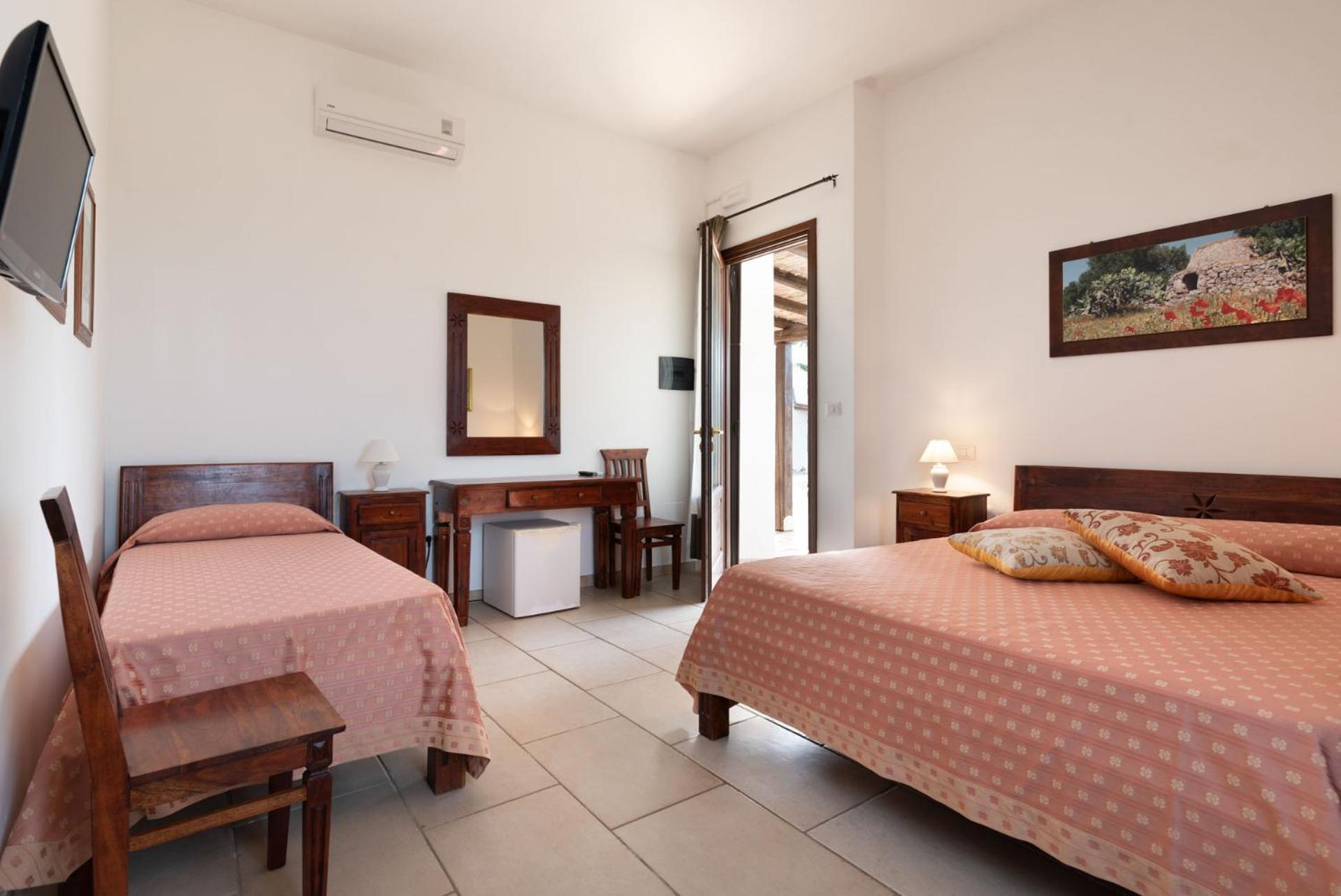 Bio-Agriturismo Masseria La Palombara 살베 외부 사진