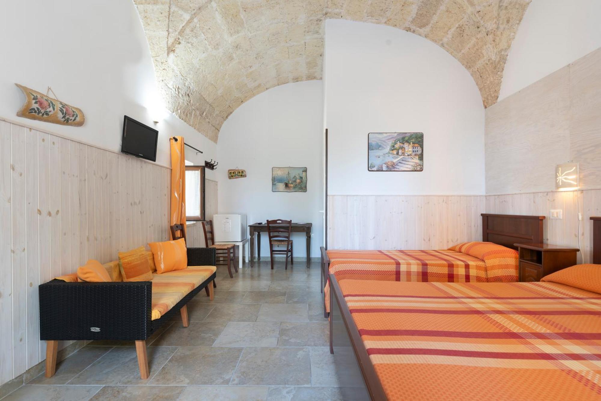 Bio-Agriturismo Masseria La Palombara 살베 외부 사진